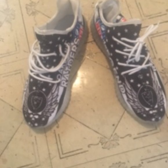 Men's tennis shoes - Picture 1 of 1